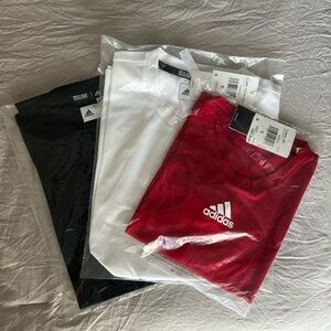 NWT Adidas BUNDLE Originals black, white and red T-shirt bundle